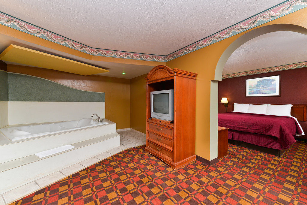 Red Roof Inn Indianapolis East Exterior foto